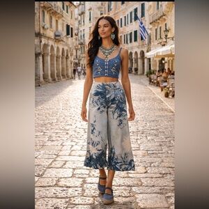 Anthropologie NWT Pilcro Foxglove Mid-Rise
Flare Jeans size 26.